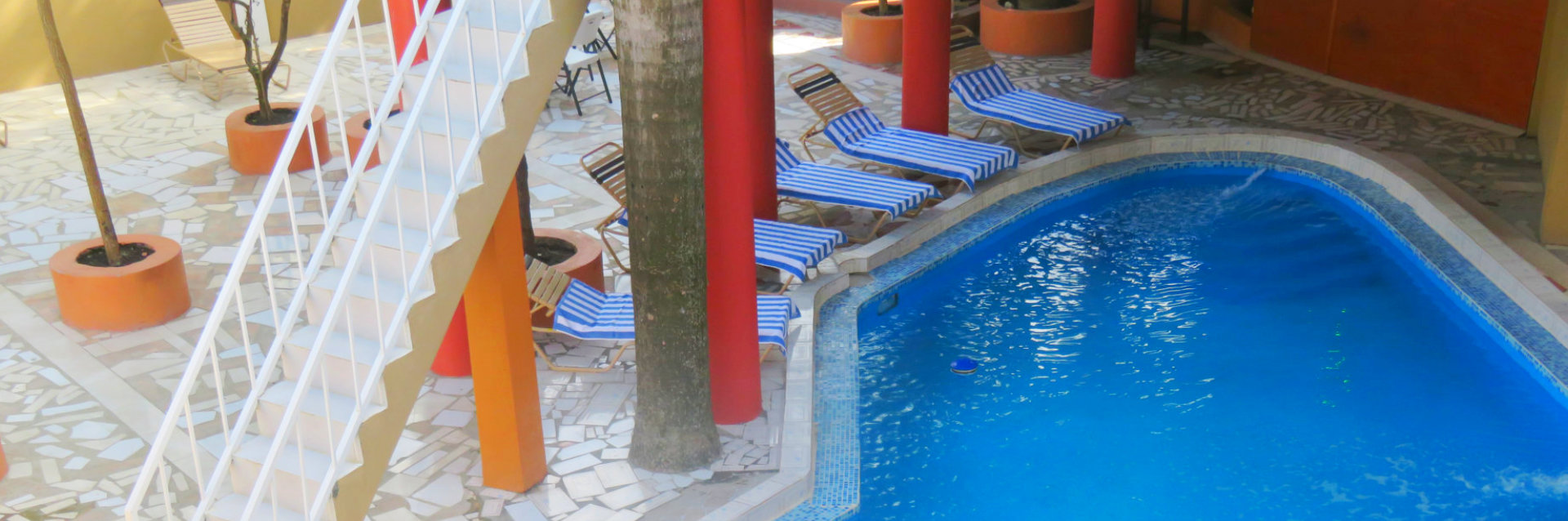swimming pool